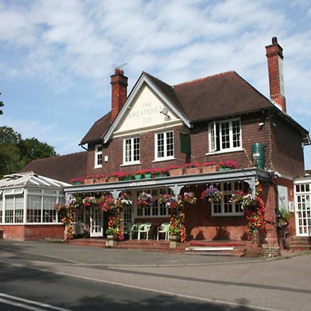 The Wheatsheaf Inn Хейзълмиър Екстериор снимка